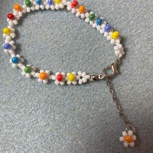 Dainty Daisy flower bracelet, Miyuki seeds beads.